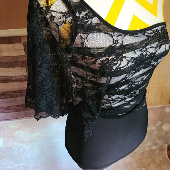 Entry dress - Picture 7 of 10